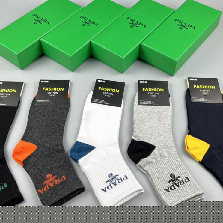 Pra*a socks